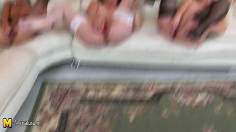 33575